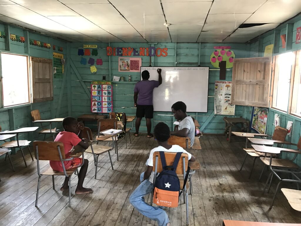 An example of a Hondurian classroom in Cayos Cochinos, Honduras